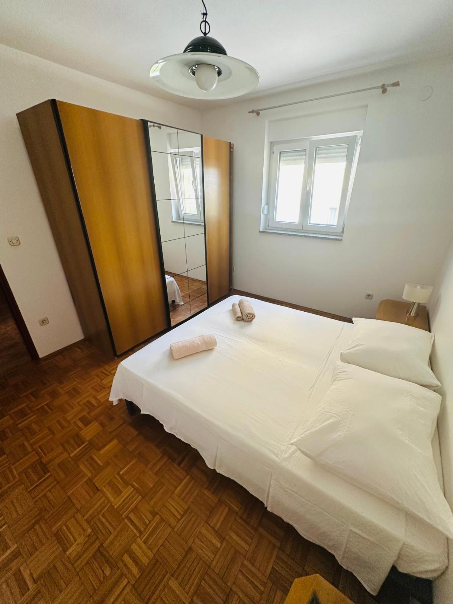 Apartment Piranesi With A Parking Space 풀라 외부 사진